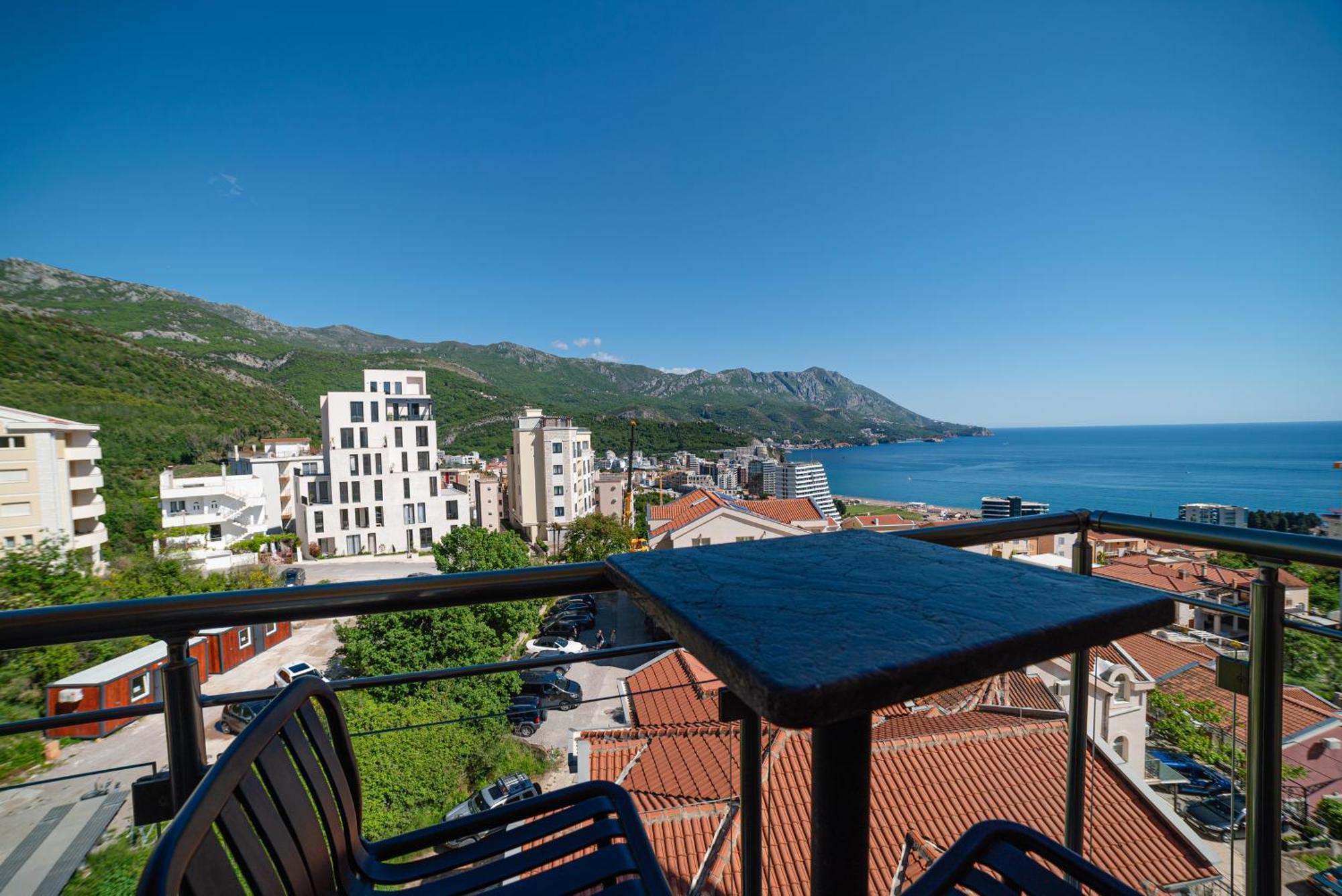 The Dream Getaway & Spa By Devasco Bečići Екстериор снимка
