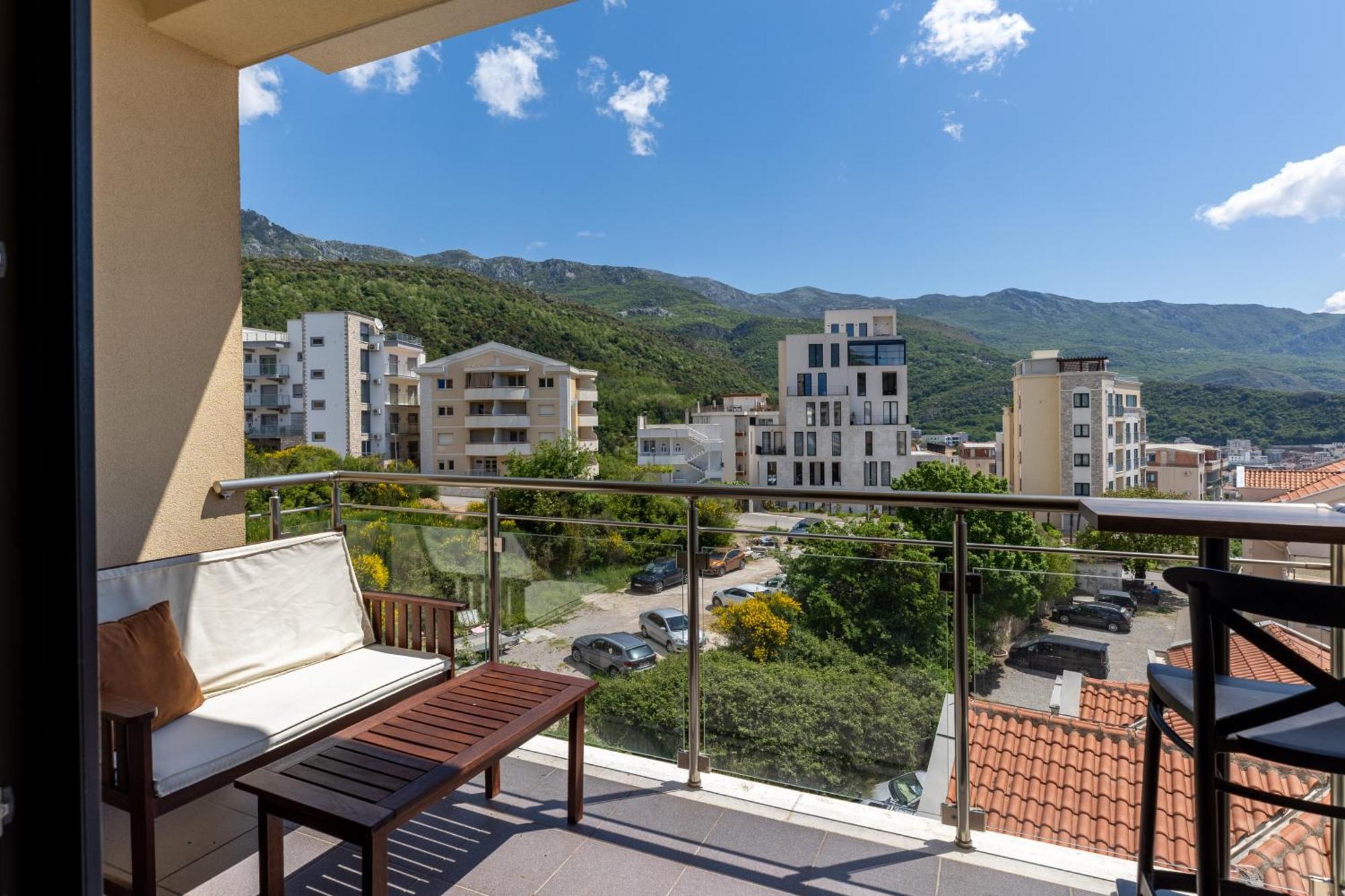 The Dream Getaway & Spa By Devasco Bečići Екстериор снимка